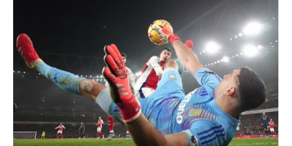 Arsenal a été à égalité contre Villa malgré une avance de 2 buts Arsenal a été à égalité contre Villa malgré une avance de 2 buts